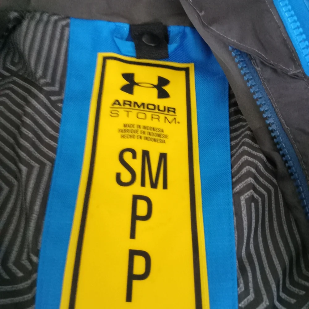 Jacket - Picture 3 of 6